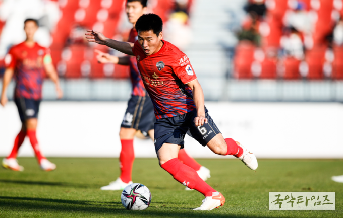 김천상무프로축구단, ’전역 D-25‘ 심상민이 시즌 끝까지 함께한 사연은?