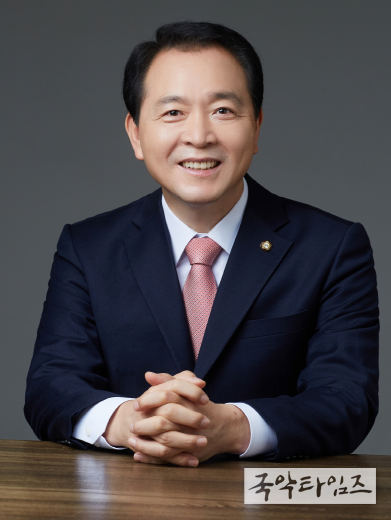 순창군, 성일종 국회의원에 명예군민증 수여