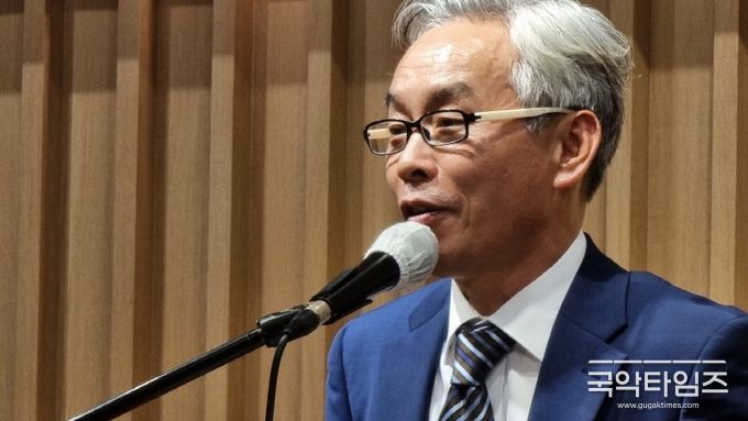 인천지회 초대 회장으로 선출된 한국세라프 김영훈 대표가 인사말을 하고 있다.